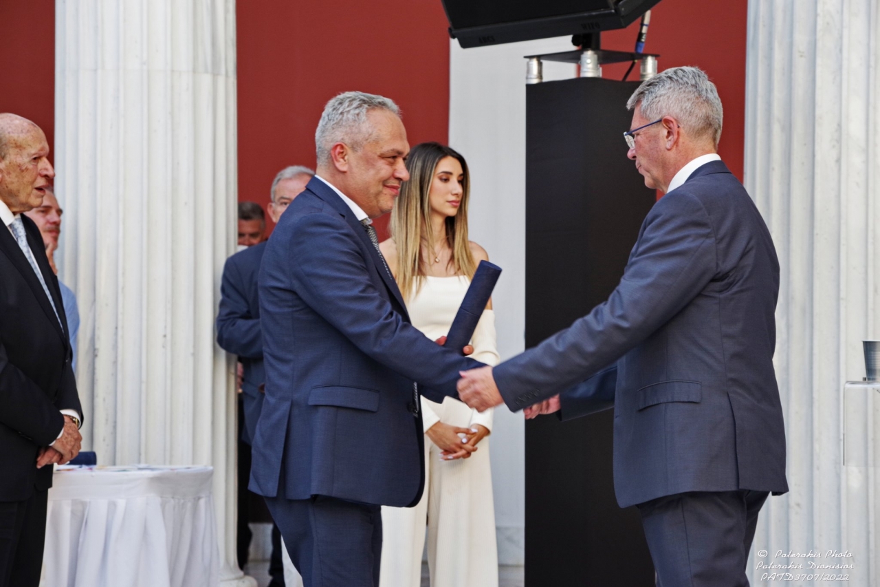 ΕΝΩΣΗ ΙΔΙΟΚΤΗΤΩΝ ΕΠΑΡΧΙΑΚΟΥ ΤΥΠΟΥ – Στη “Φωνή της Φλωρίνης” και στον Σωτήρη Βόσδου το φετινό βραβείο της Ε.Ι.Ε.Τ. ΕΝΩΣΗ ΙΔΙΟΚΤΗΤΩΝ ΕΠΑΡΧΙΑΚΟΥ ΤΥΠΟΥ – Στη “Φωνή της Φλωρίνης” και στον Σωτήρη Βόσδου το φετινό βραβείο της Ε.Ι.Ε.Τ.